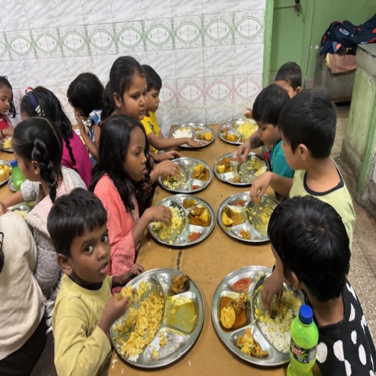 AFTERNOON MEAL AT IPER (1)